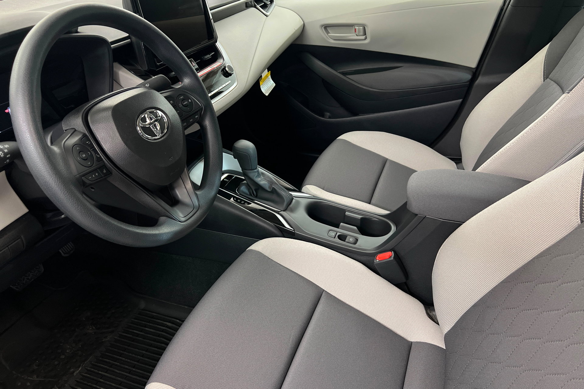 New 2026 Toyota Corolla LE FWD image 15