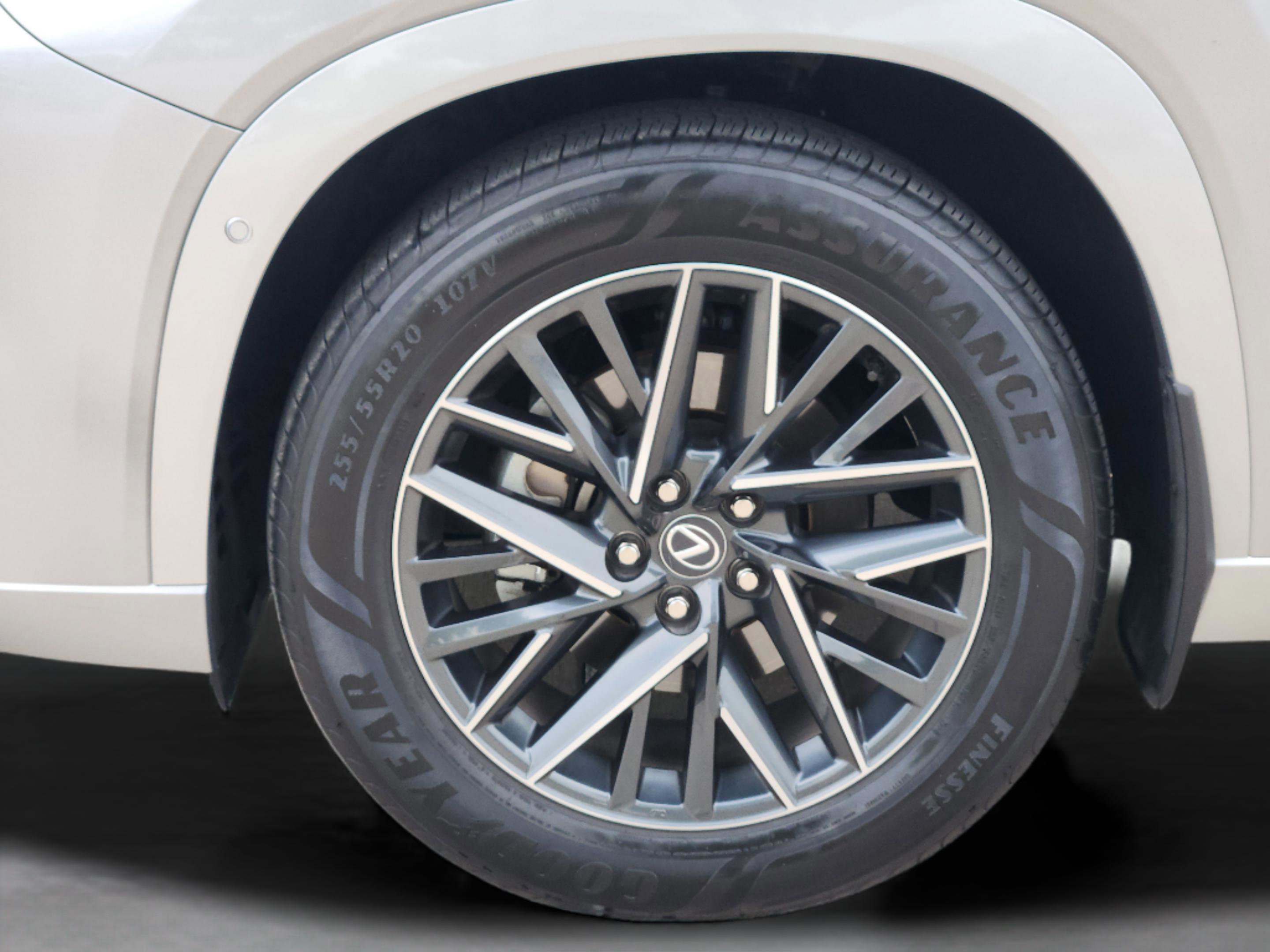 Certified 2025 Lexus TX 350 FWD w/ Technology Package image 38