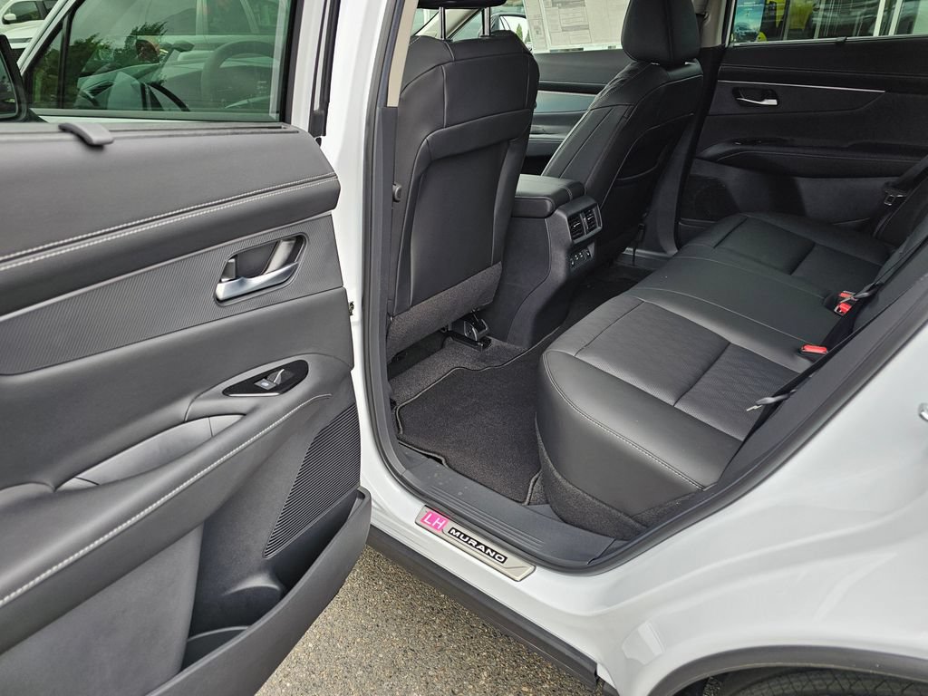 New 2026 Nissan Murano Platinum w/ Cargo Package AWD/4WD image 11