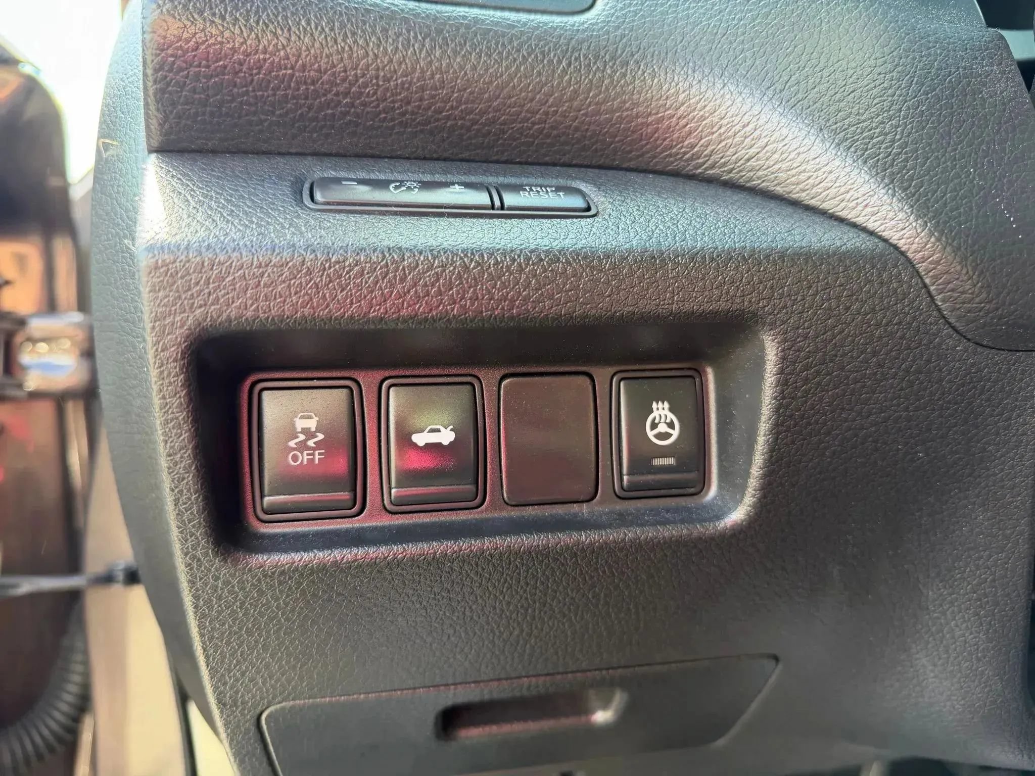 Used 2013 Nissan Altima 2.5 SL FWD image 13