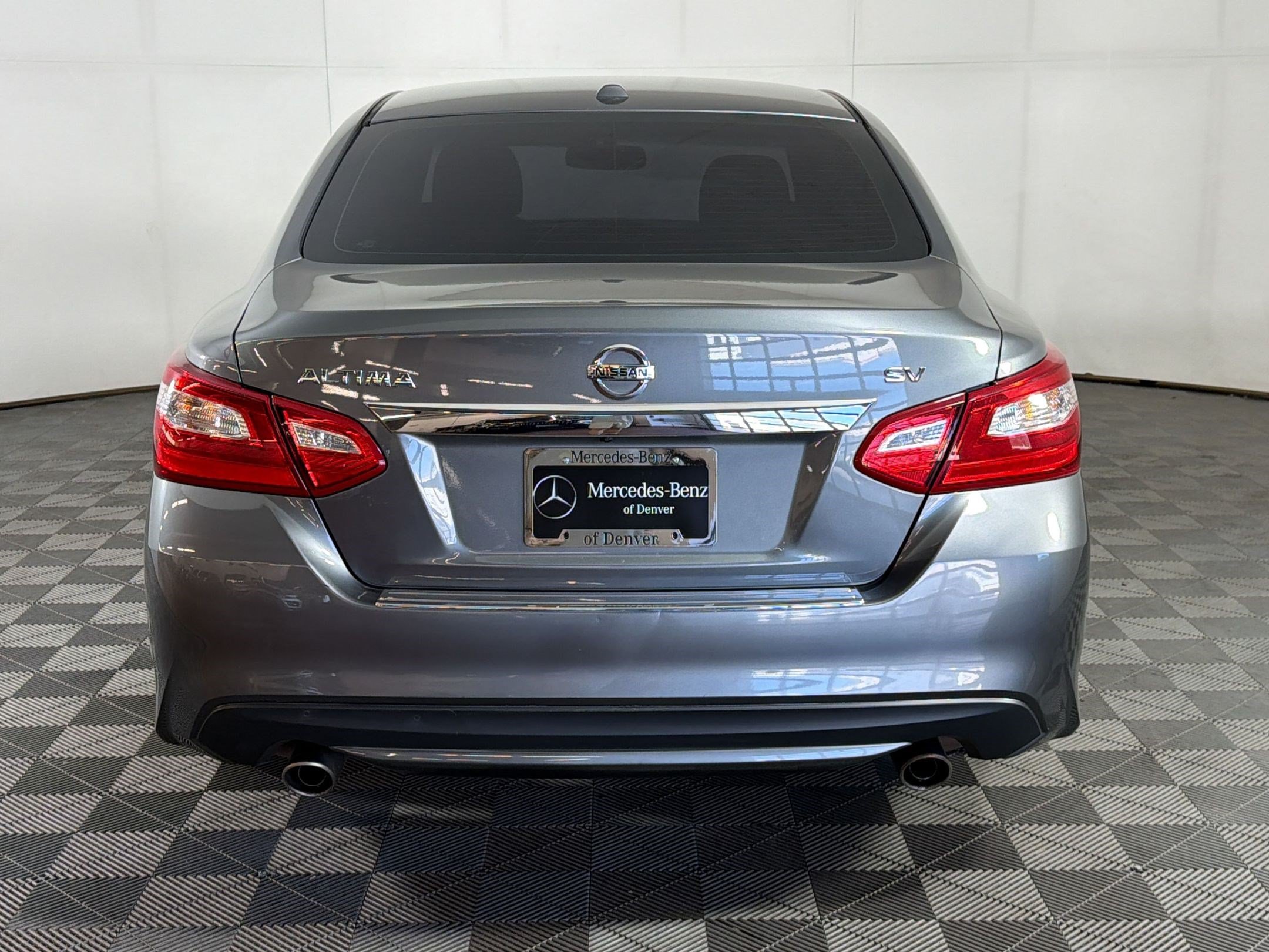 Used 2016 Nissan Altima 2.5 SV w/ Convenience Package FWD image 10