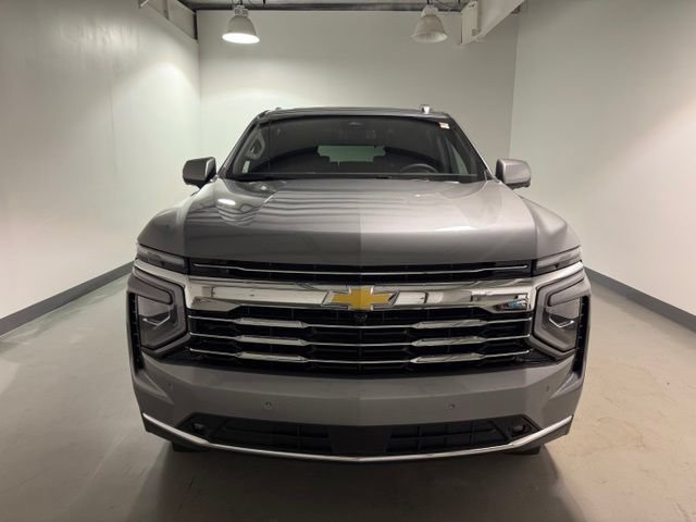 New 2026 Chevrolet Suburban LT w/ Comfort Package AWD/4WD image 2