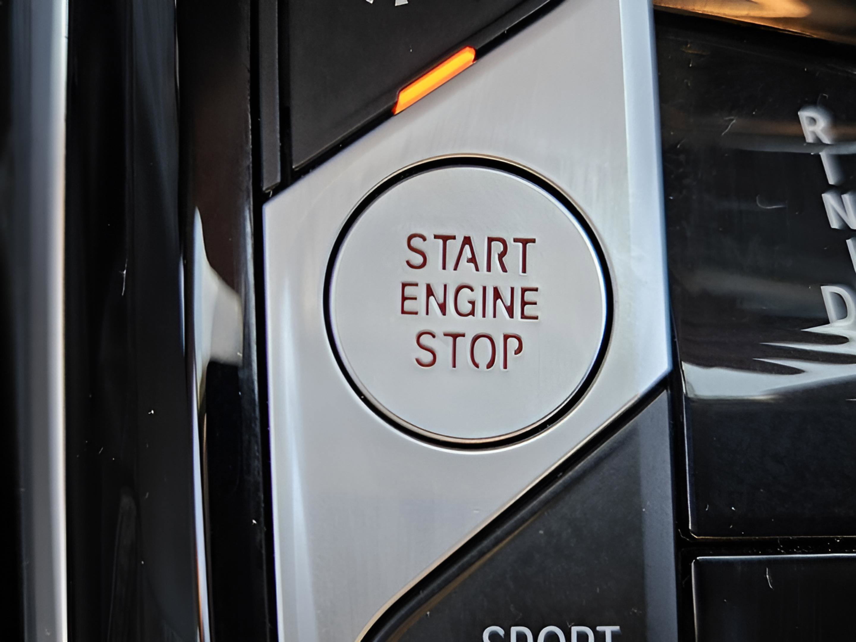 Certified 2023 BMW 330i 330i w/ Driving Assistance Package image 35