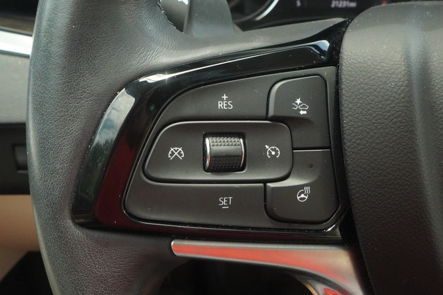 Used 2023 Buick Enclave Essence w/ Experience Buick Package FWD image 13