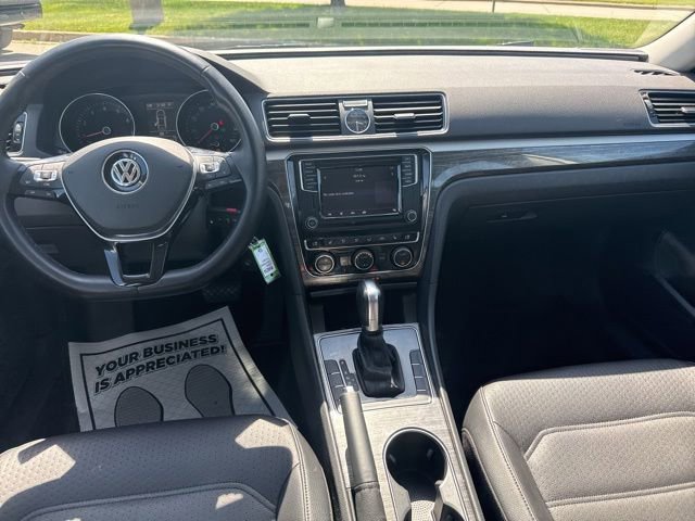 Used 2016 Volkswagen Passat 1.8T SE FWD image 20