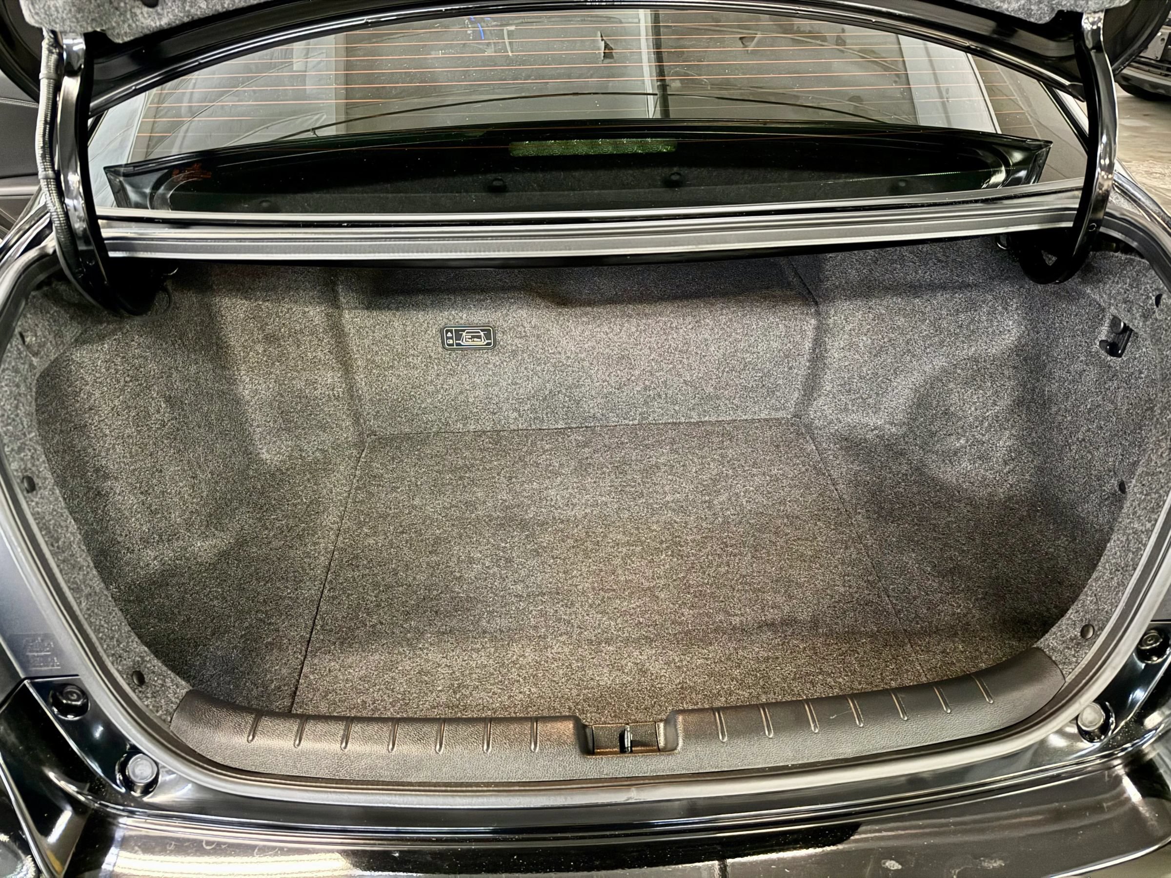 Used 2017 Honda Accord Touring image 11