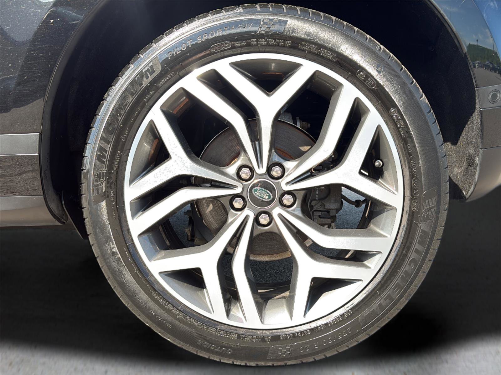 Used 2020 Land Rover Range Rover Evoque SE AWD/4WD image 33