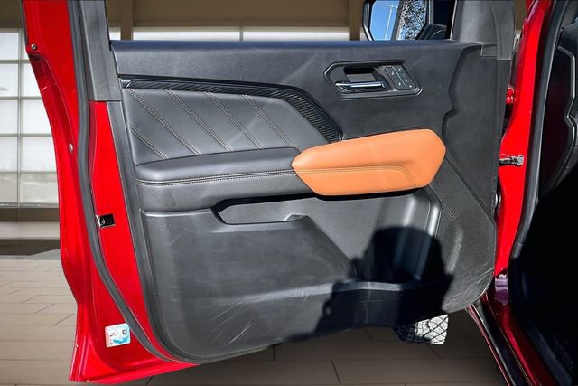 Used 2023 GMC Canyon AT4 w/ AT4 Premium Package image 24