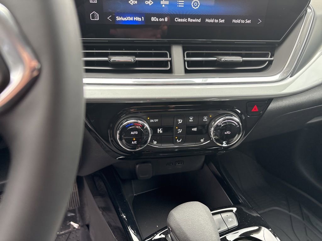 New 2026 Chevrolet Trax LT w/ Driver Confidence Package image 17
