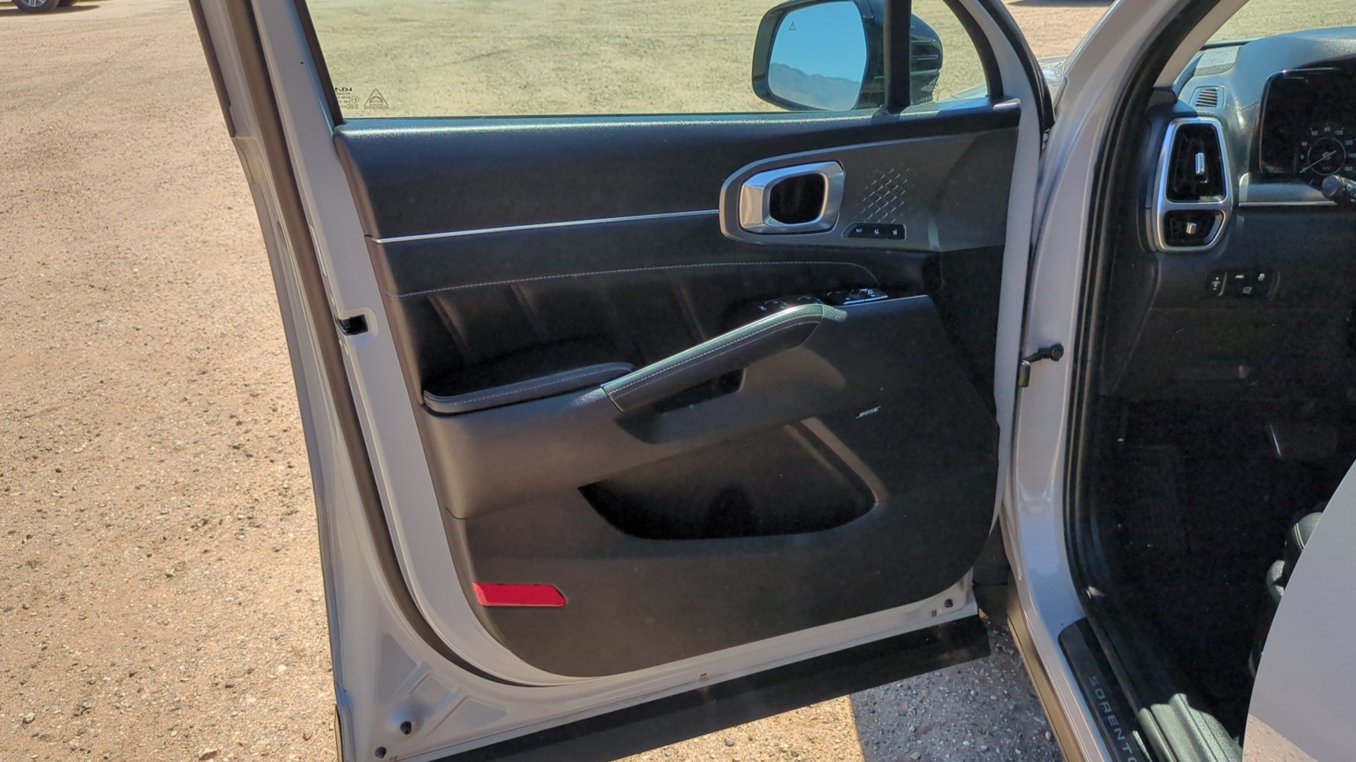 Used 2022 Kia Sorento SX FWD image 11