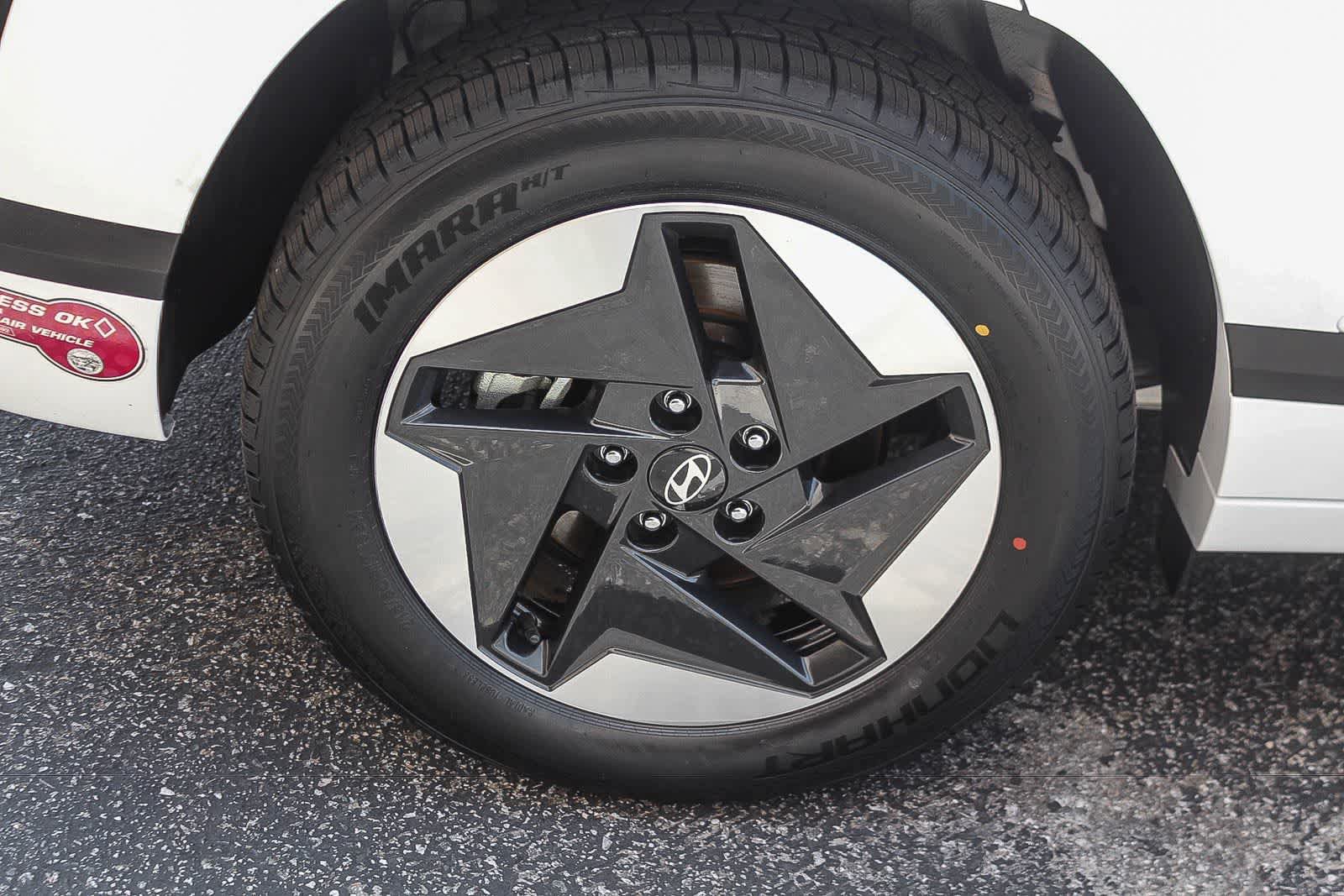 Certified 2024 Hyundai Kona SEL FWD image 11