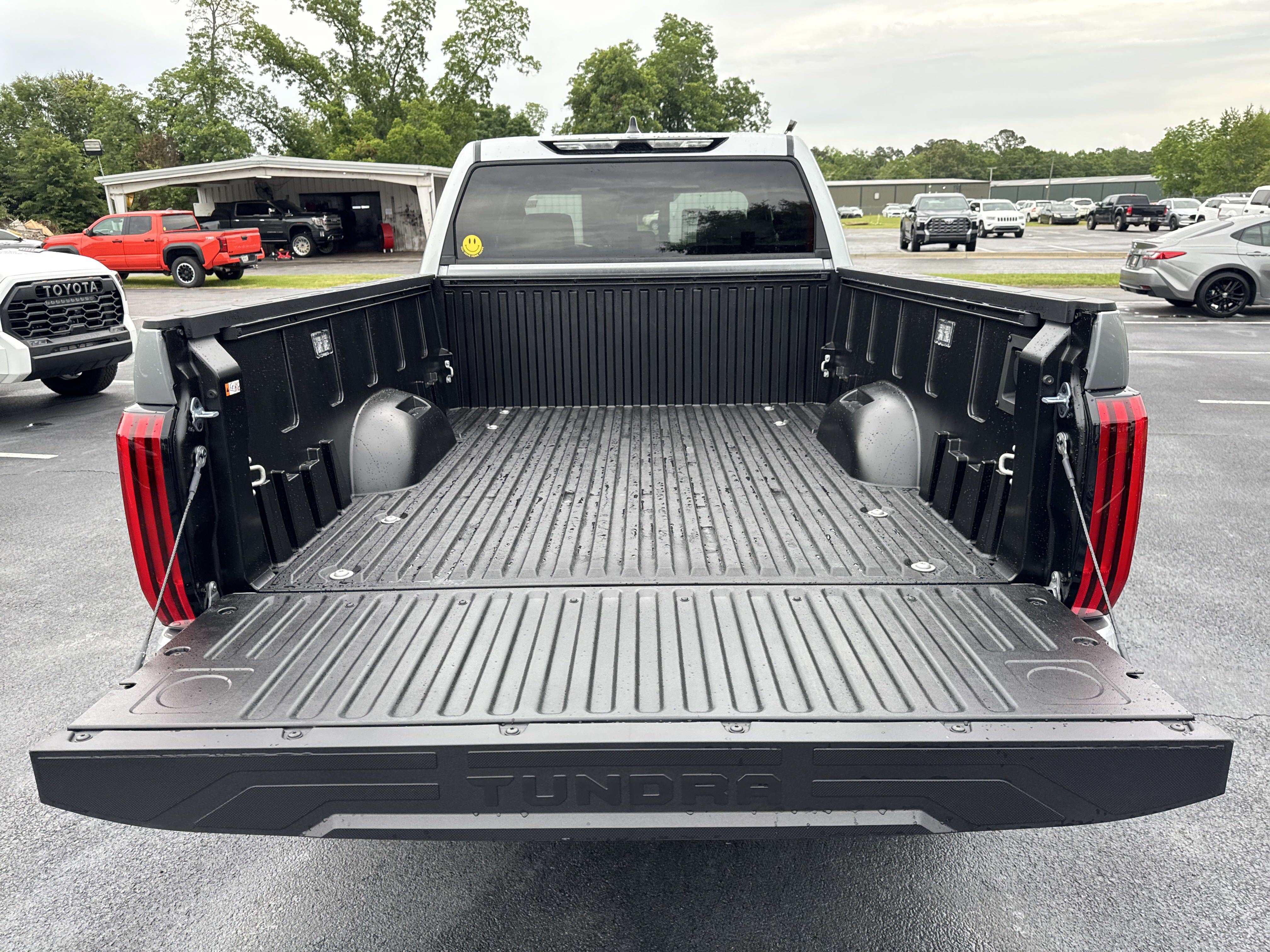 New 2025 Toyota Tundra Limited w/ Power Package AWD/4WD image 39