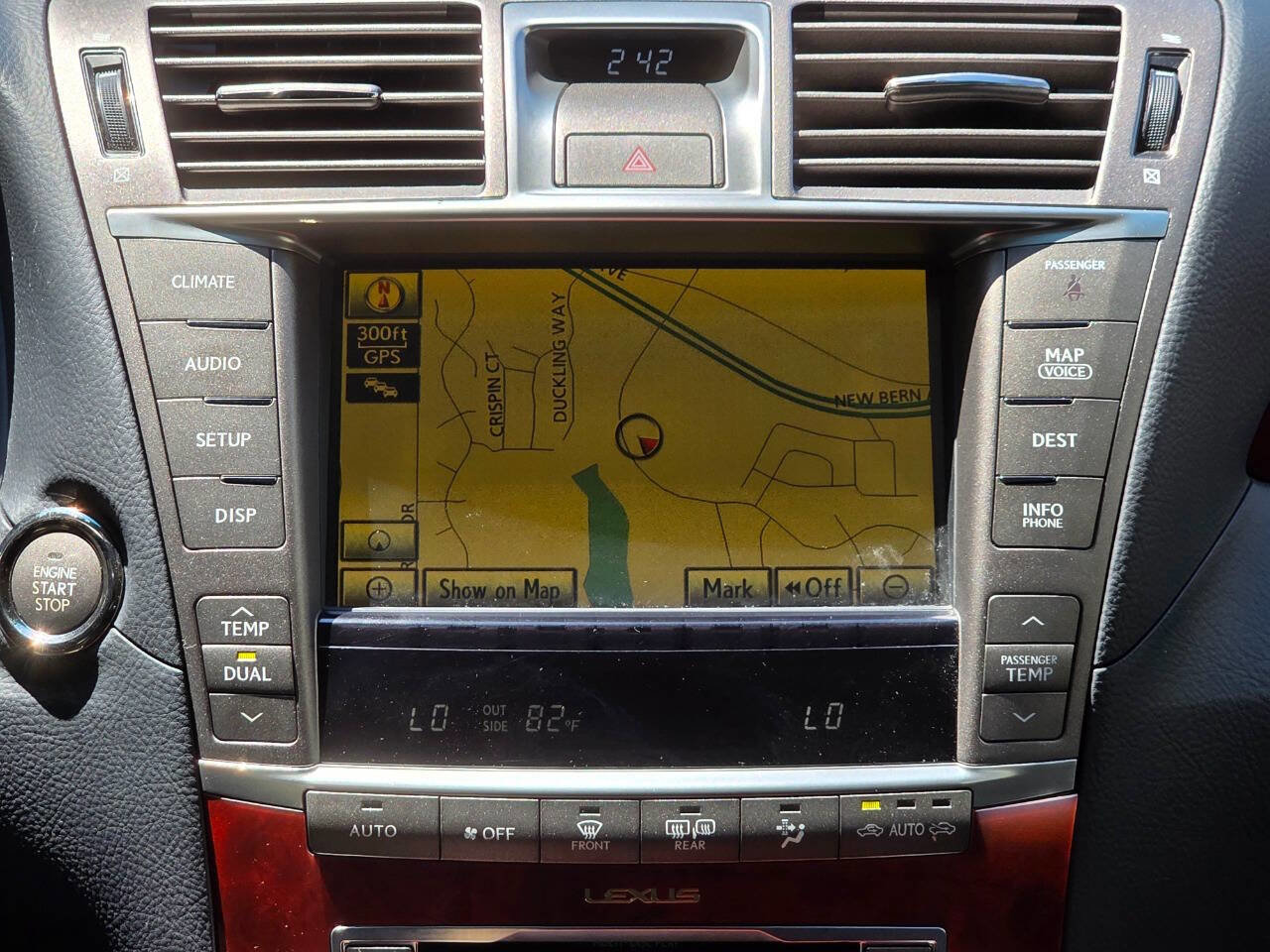 Used 2010 Lexus LS 460 RWD image 23