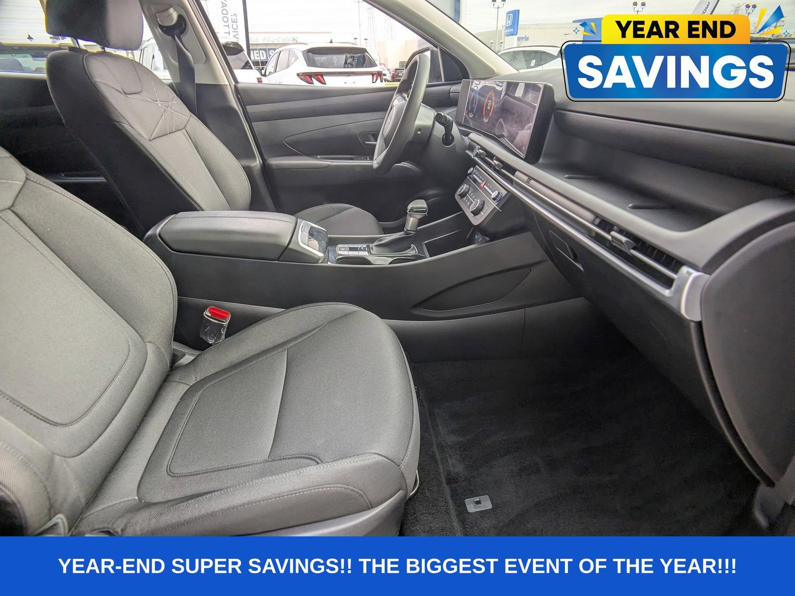 Used 2025 Hyundai Tucson SE image 16