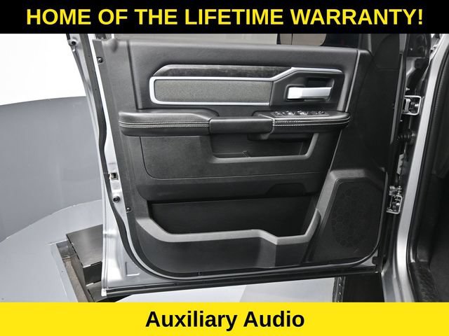 Used 2022 RAM 2500 Big Horn w/ Night Edition AWD/4WD image 14
