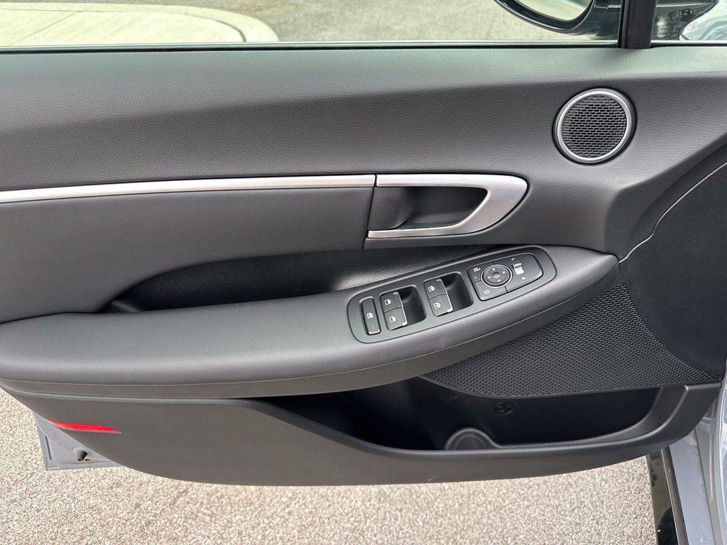 Certified 2026 Hyundai Sonata SEL AWD/4WD image 12