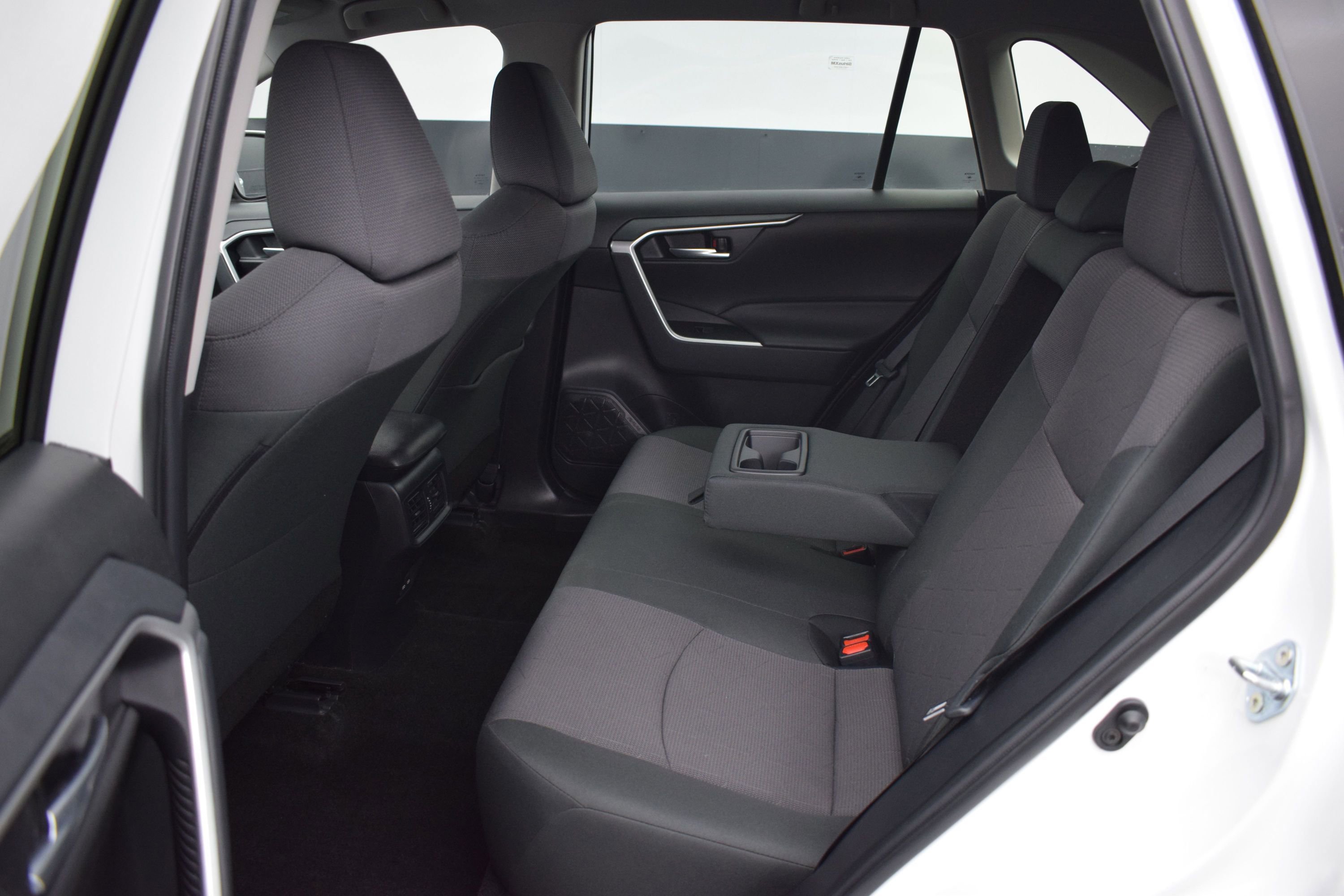 Used 2024 Toyota RAV4 XLE FWD image 12