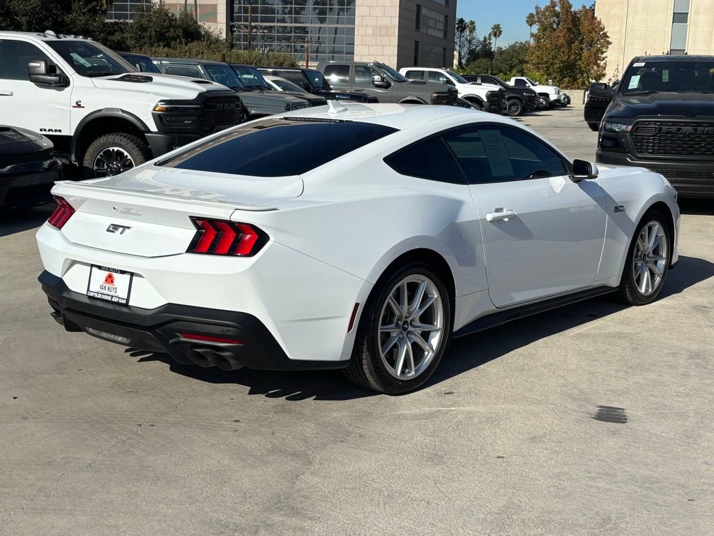 Used 2024 Ford Mustang GT Premium image 4