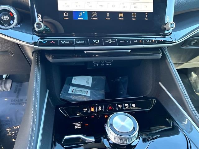 New 2024 Jeep Wagoneer 4WD w/ Convenience Group I image 17