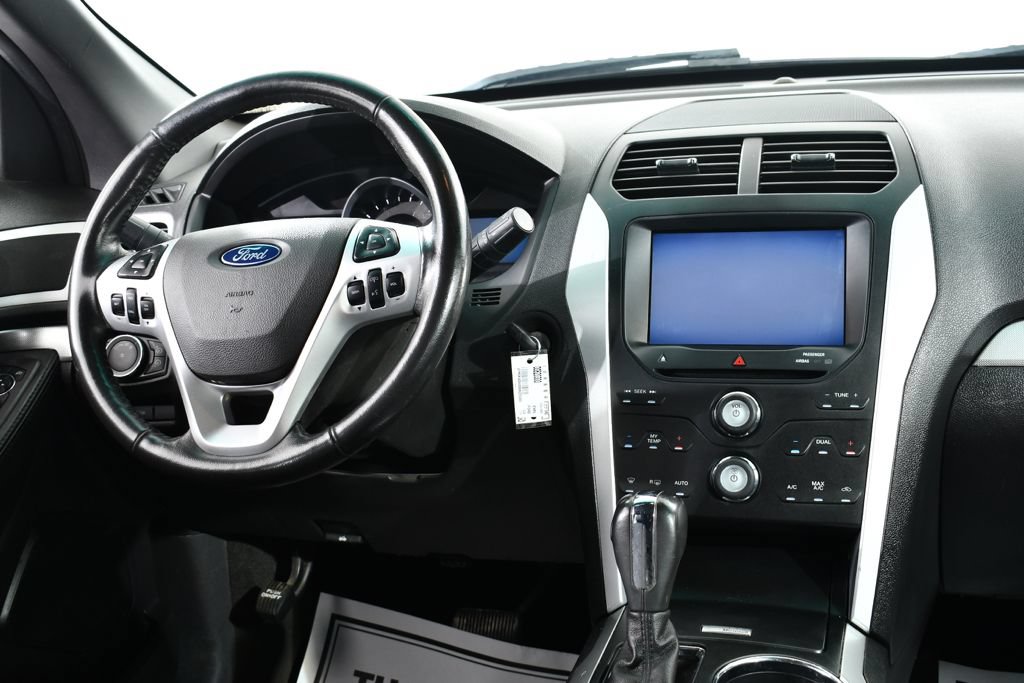 Used 2013 Ford Explorer XLT AWD/4WD image 8