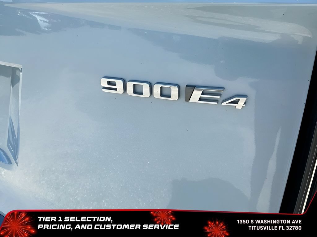 Used 2026 Cadillac Vistiq Sport w/ LPO, Floor Liner Package AWD/4WD image 44