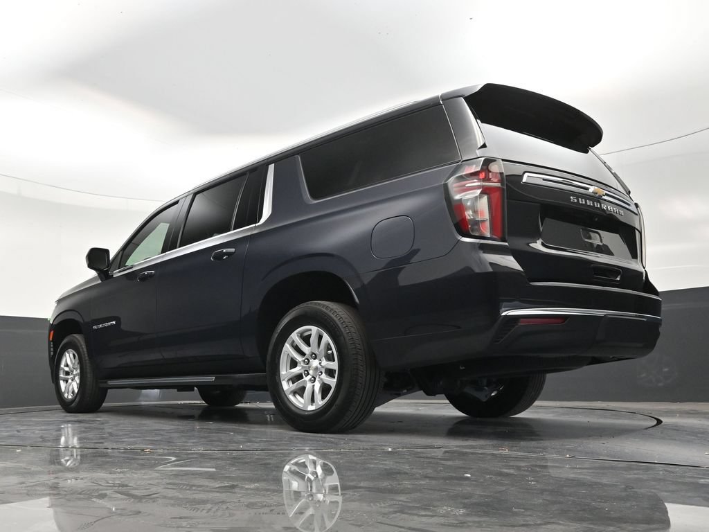 Used 2024 Chevrolet Suburban LS RWD image 22