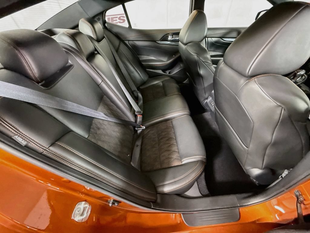 Used 2021 Nissan Maxima SR w/ Sport Mat Group FWD image 29