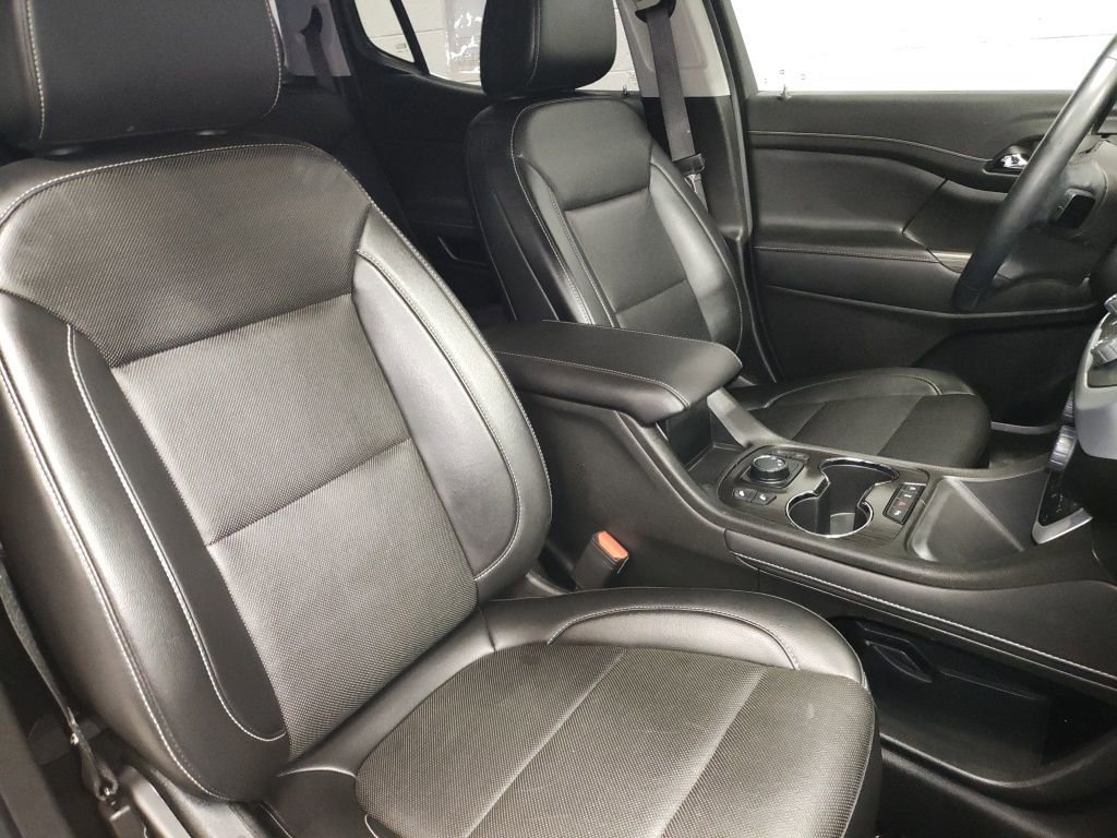 Used 2023 GMC Acadia SLT image 9