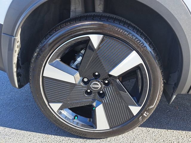 Used 2025 Nissan Kicks SR image 7