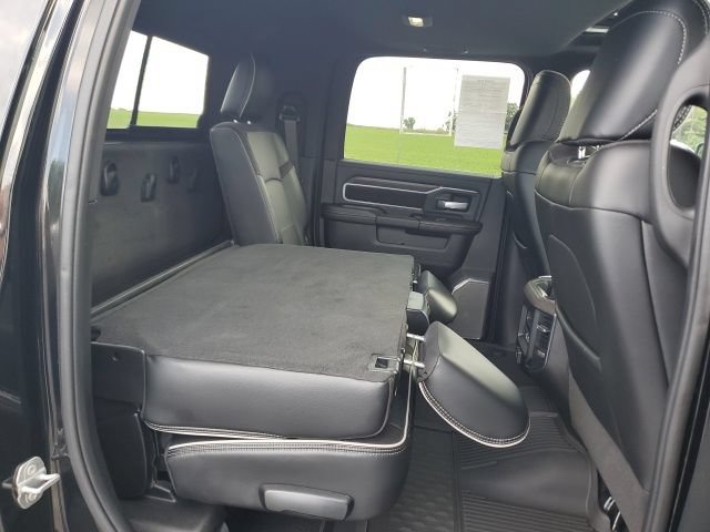 Used 2025 RAM 2500 Laramie AWD/4WD image 24