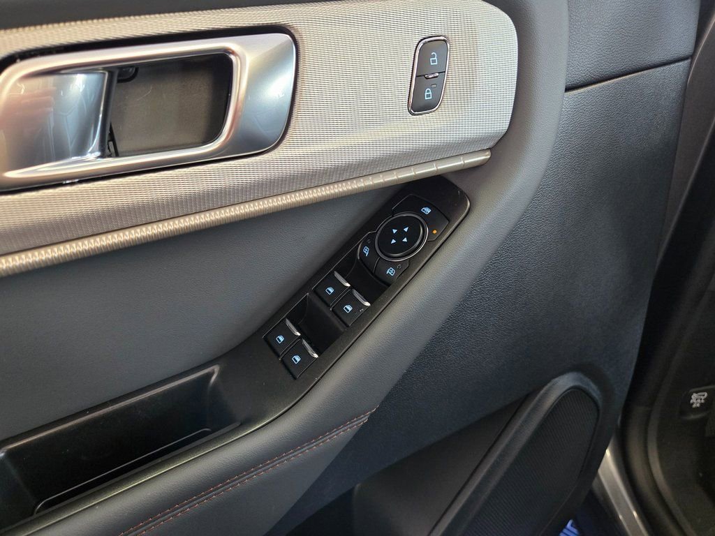 New 2026 Ford Explorer Active w/ Active Comfort Package image 11