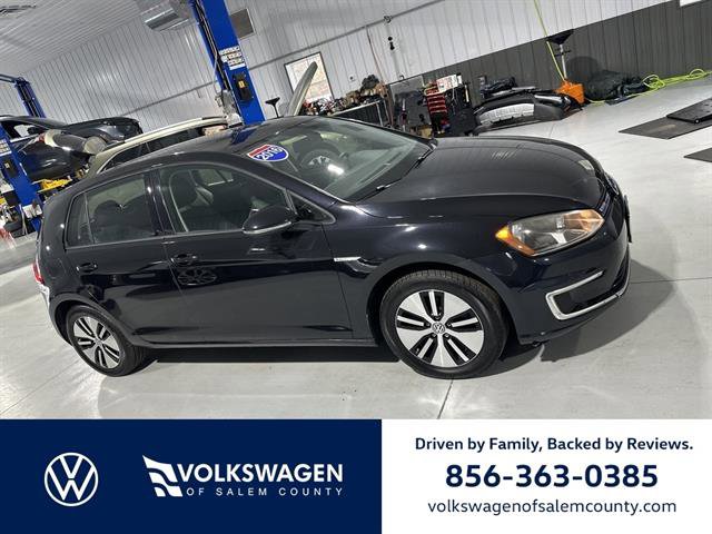 Used 2016 Volkswagen e-Golf SE video 1