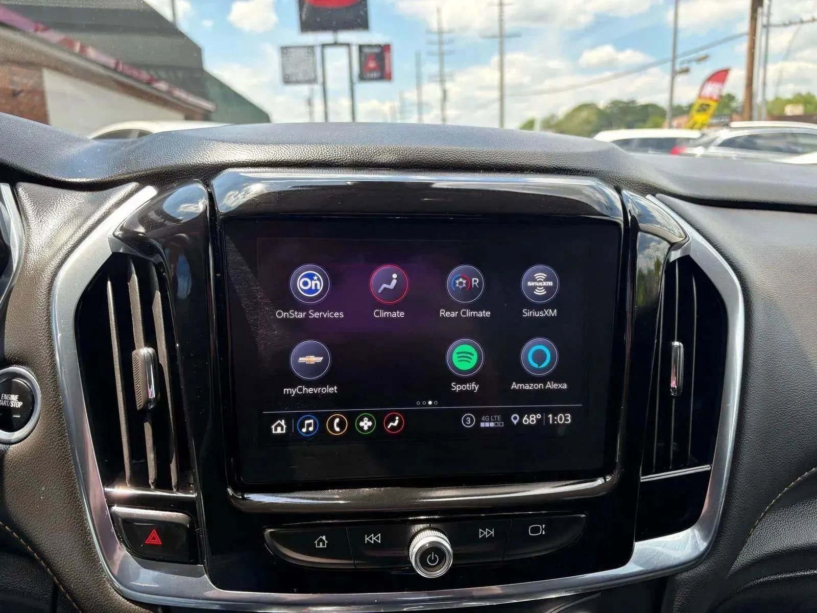 Used 2020 Chevrolet Traverse LT w/ Driver Confidence II Package image 21