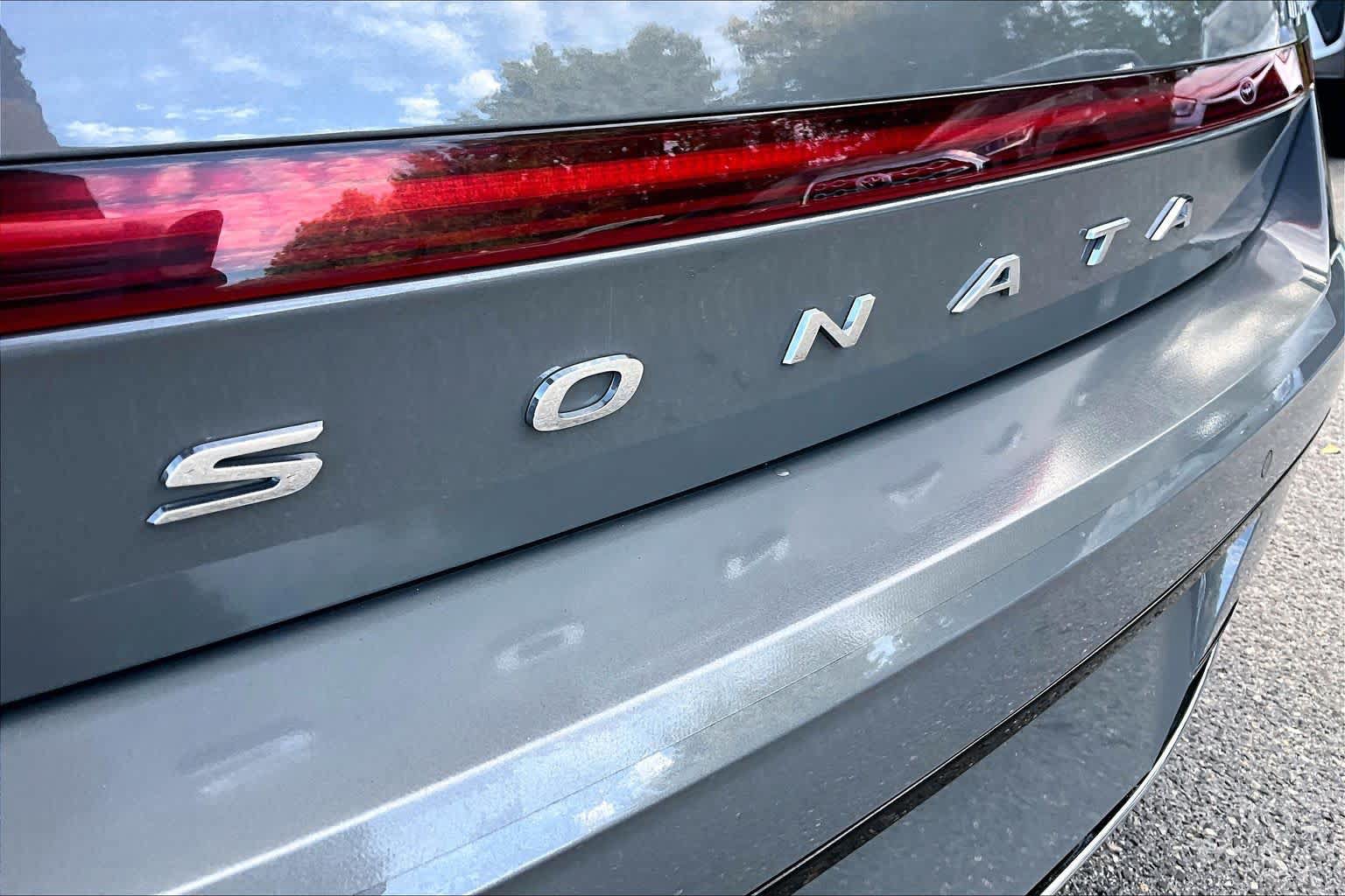 Used 2021 Hyundai Sonata Limited FWD image 10