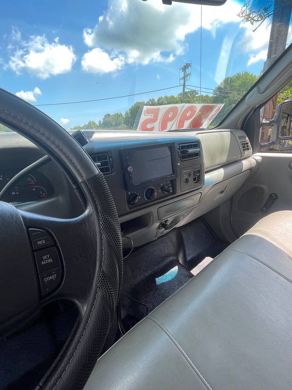 Used 2004 Ford F250 XL AWD/4WD image 9