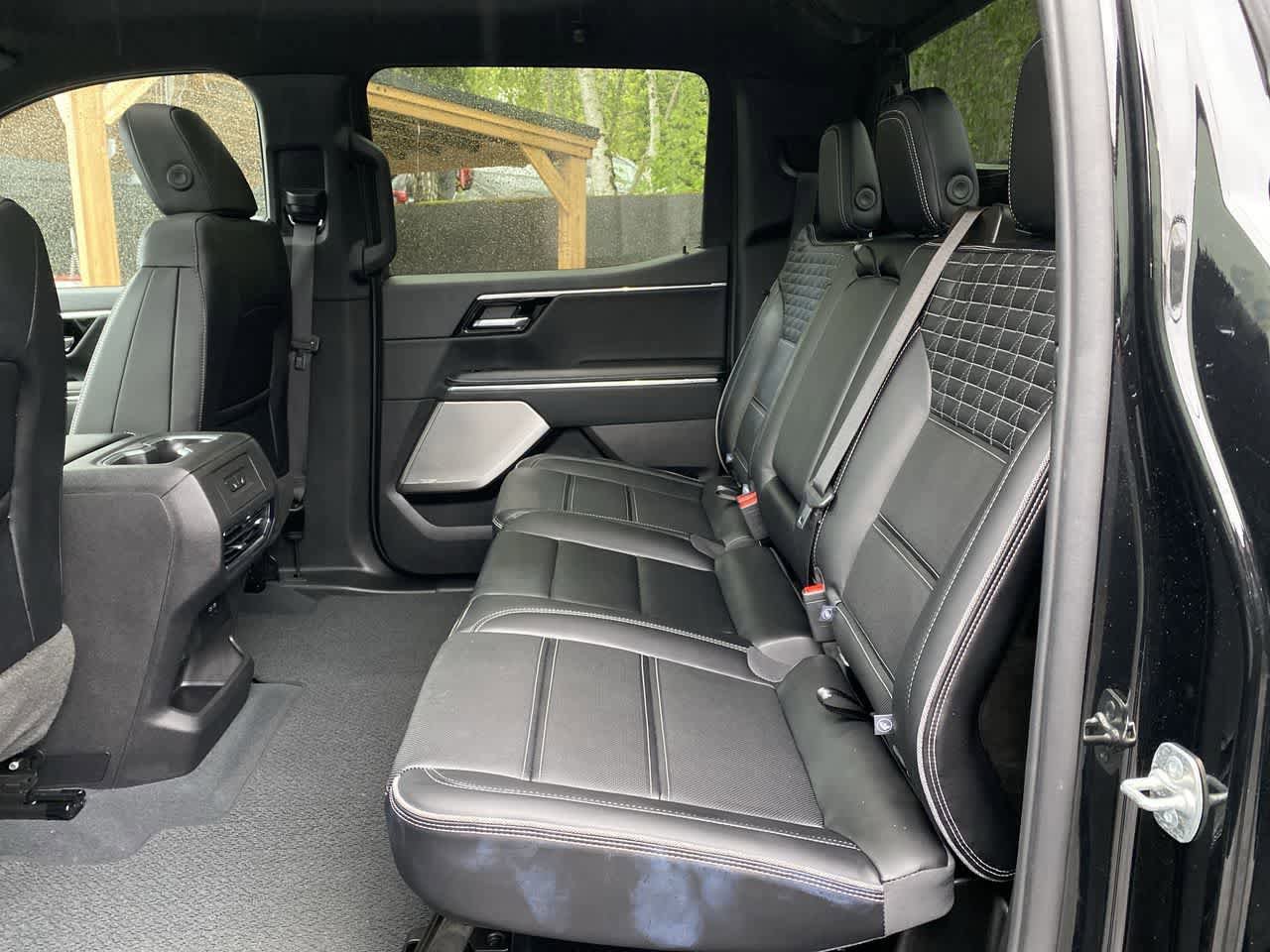Used 2025 GMC Sierra EV Denali AWD/4WD image 16