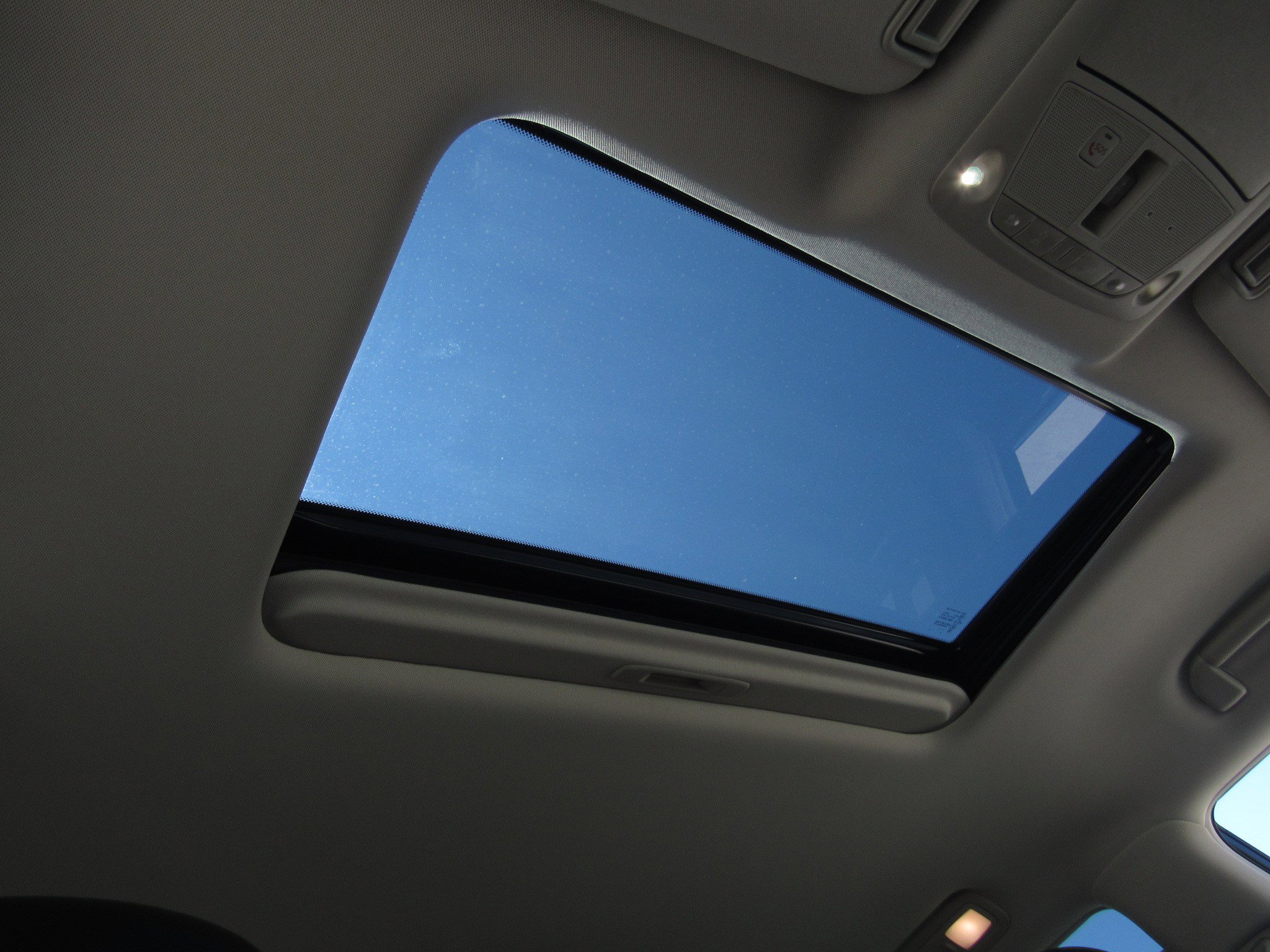 Used 2024 Nissan Armada SL image 8