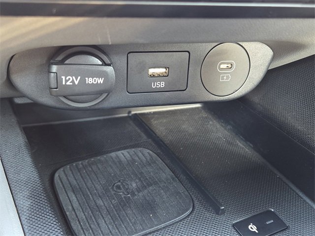 Certified 2025 Hyundai Elantra SEL image 14