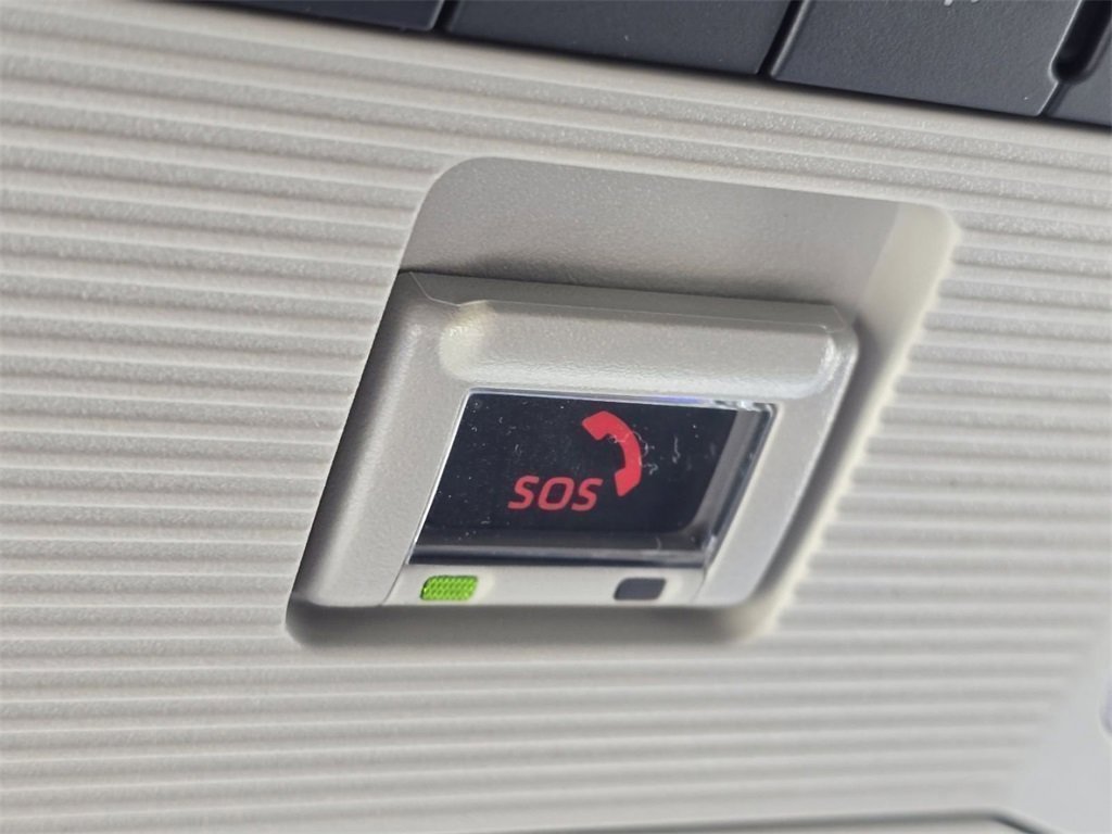 Used 2024 Toyota RAV4 LE image 28