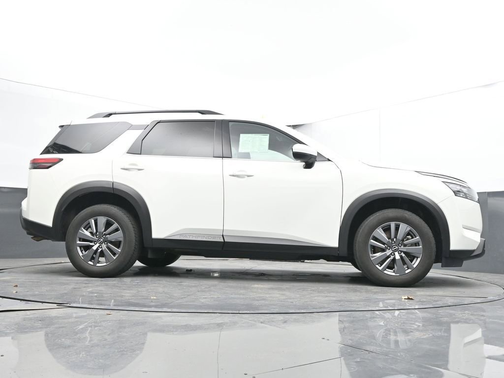 Used 2025 Nissan Pathfinder SV AWD/4WD image 53