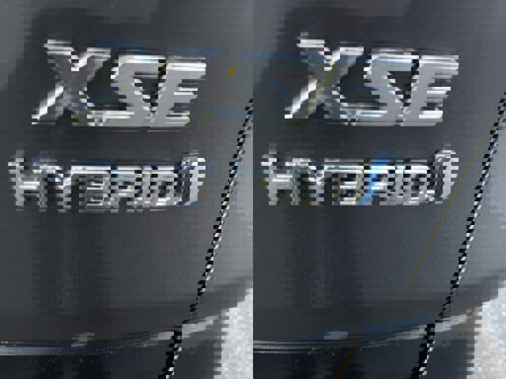 Used 2021 Toyota RAV4 XSE image 5