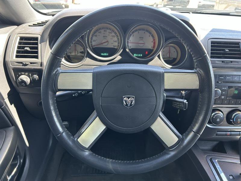 Used 2010 Dodge Challenger R/T RWD image 10