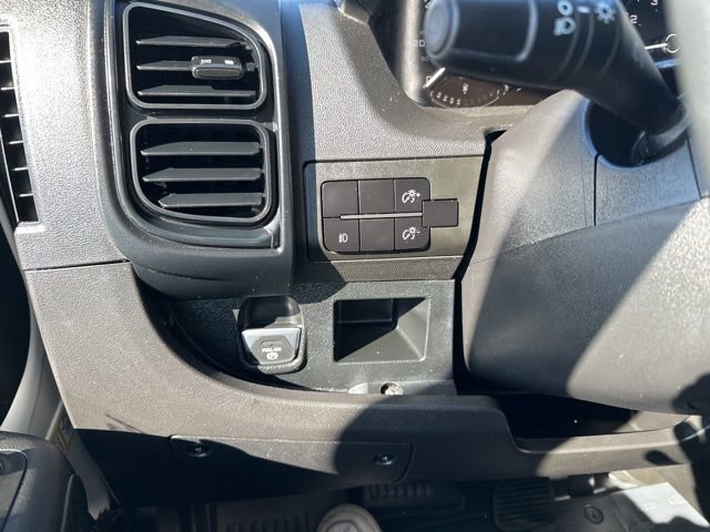 Used 2025 RAM ProMaster 2500 w/ Convenience Group image 20