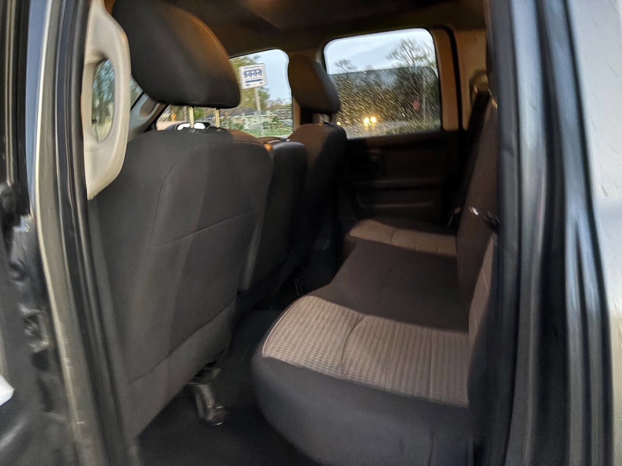 Used 2011 RAM 1500 ST w/ SXT Appearance Group AWD/4WD image 14