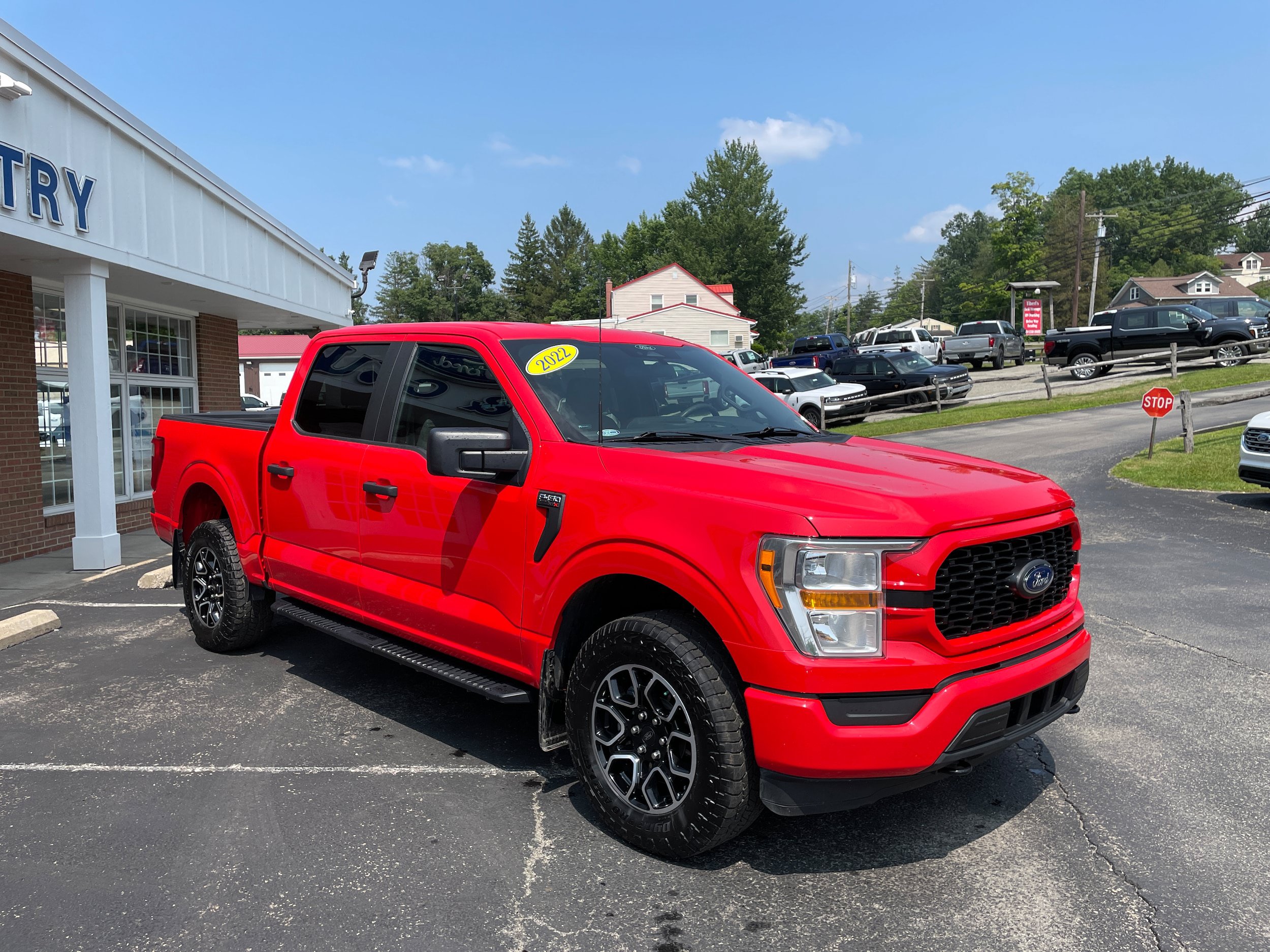 Used 2022 Ford F150 XL w/ STX Appearance Package AWD/4WD image 3