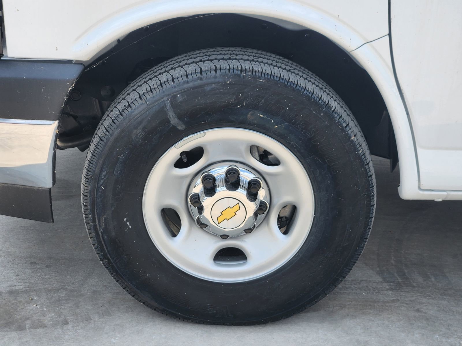 New 2024 Chevrolet Express 2500 image 11