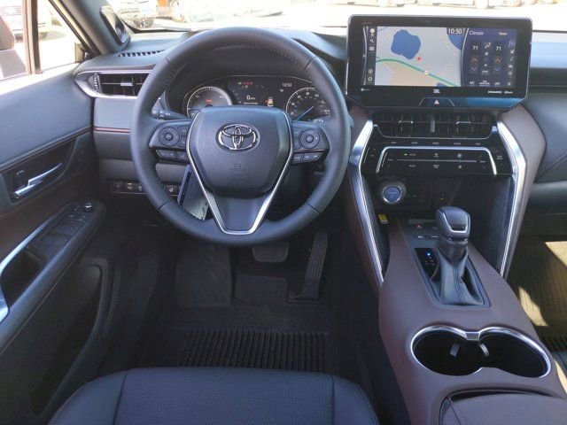 Used 2021 Toyota Venza XLE w/ Softex Package AWD/4WD image 16