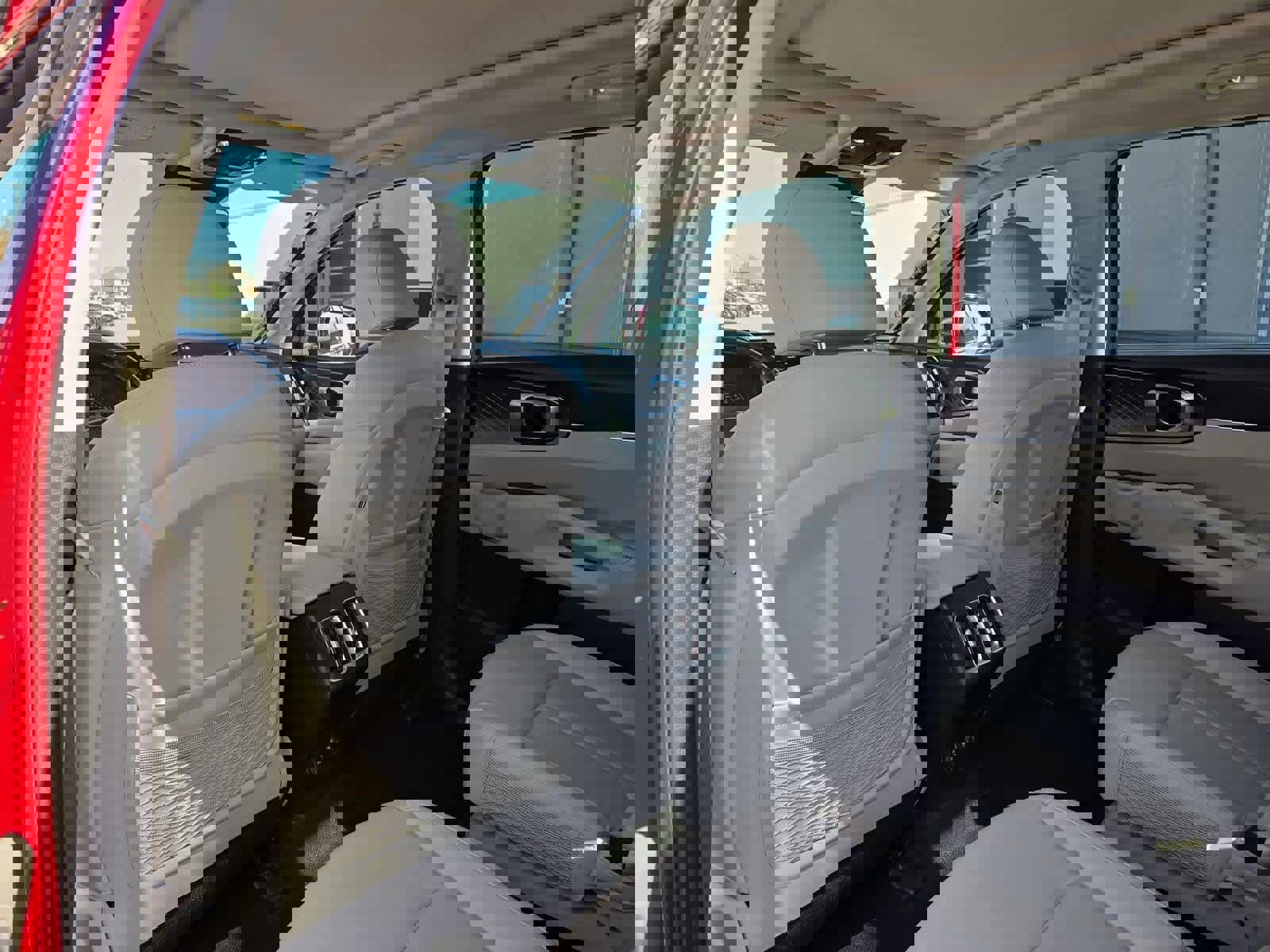 Certified 2022 Kia Sorento EX w/ Panoramic Sunroof Package image 17