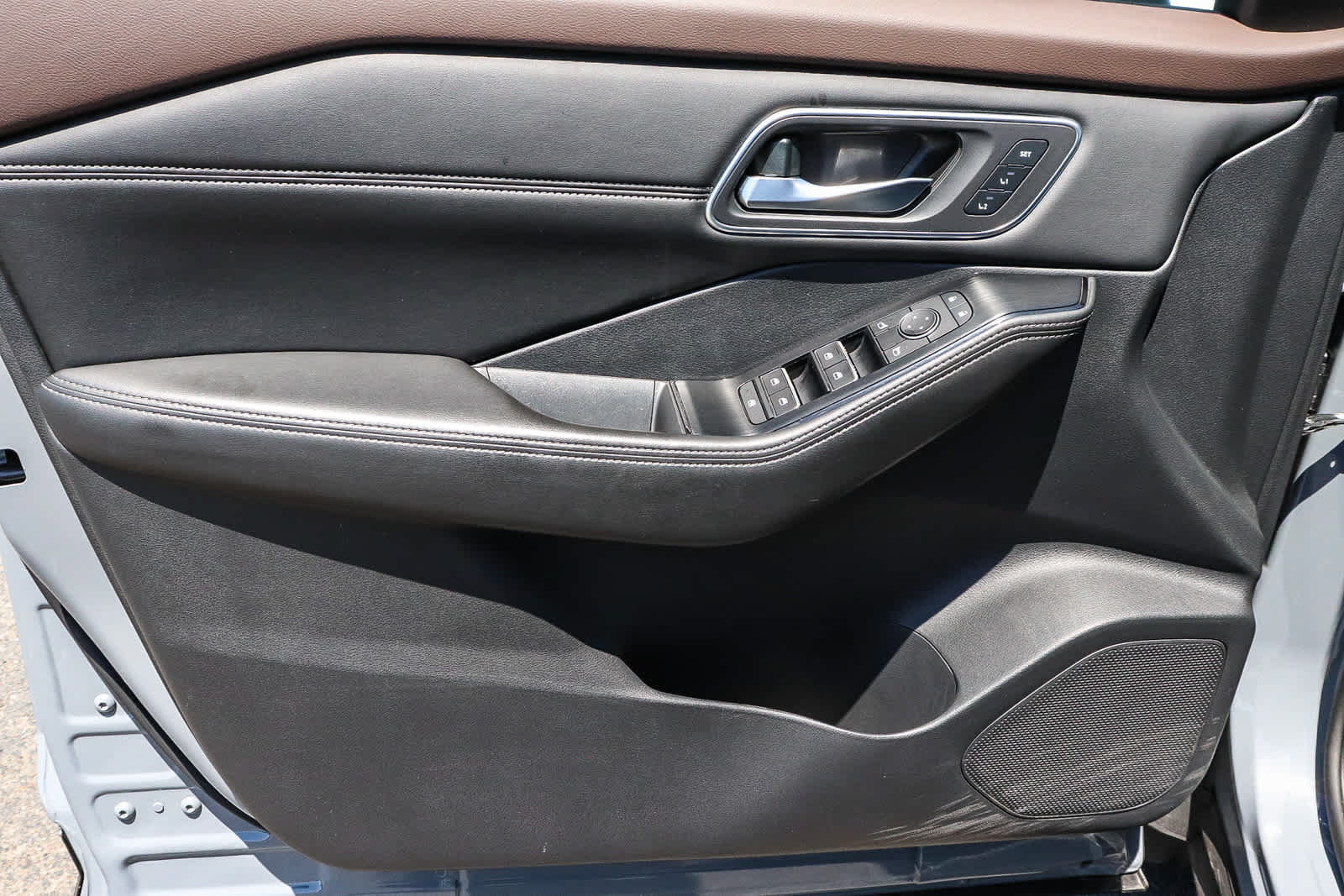 Used 2021 Nissan Rogue SL w/ Premium Package FWD image 29