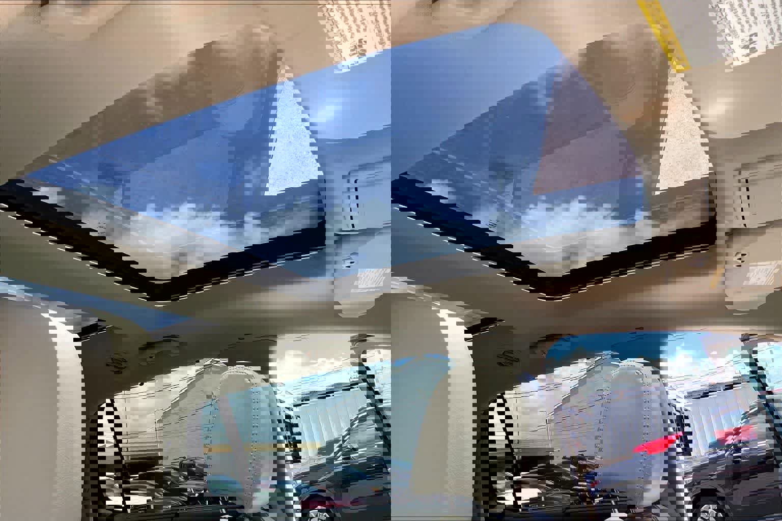 Used 2010 Lincoln MKT 2WD image 30